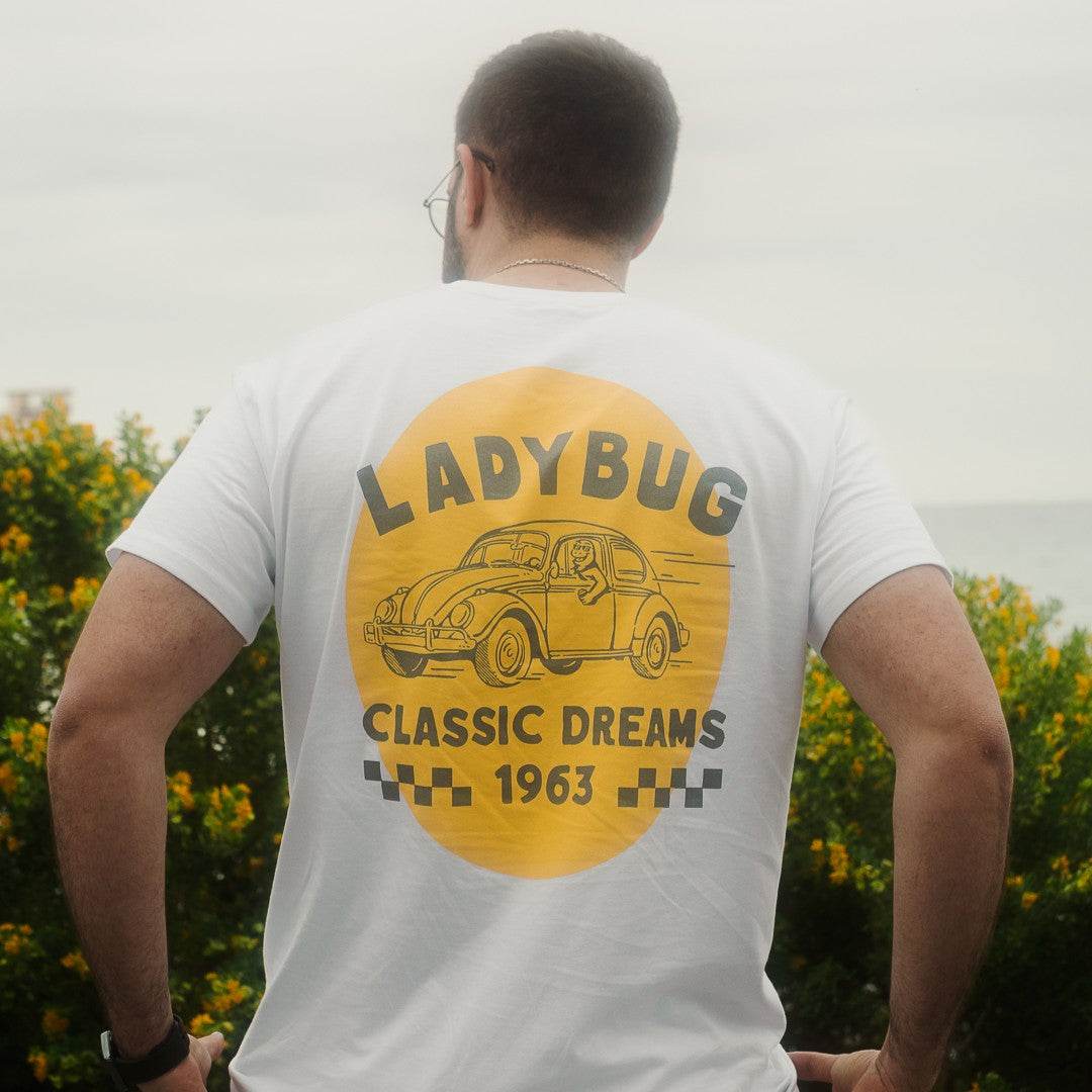 2 T-shirts - ClassicDreams